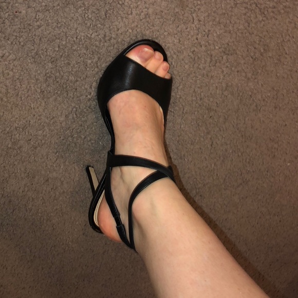 Gianni Bini Heels - Picture 2 of 4